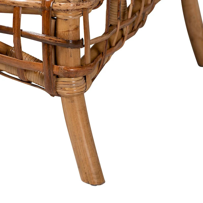 Moderner böhmischer Armlehnstuhl aus naturfarbenem Rattan