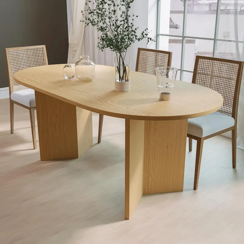 Nordischer Esstisch aus Massivholz, oval, für 6 Personen