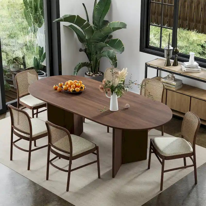 Nordischer Esstisch aus Massivholz, oval, für 6 Personen