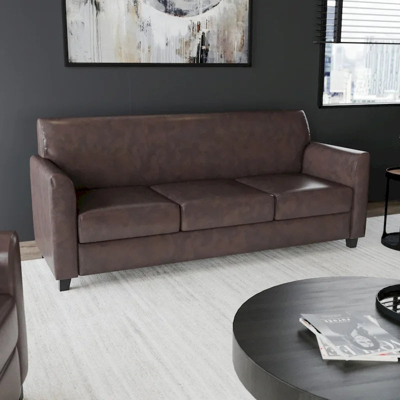 Sofa mit gerader Linienführung, Steppnähten und ausgestellten Armlehnen – 178 B x 74 T x 82 H cm