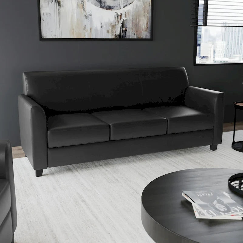 Sofa mit gerader Linienführung, Steppnähten und ausgestellten Armlehnen – 178 B x 74 T x 82 H cm